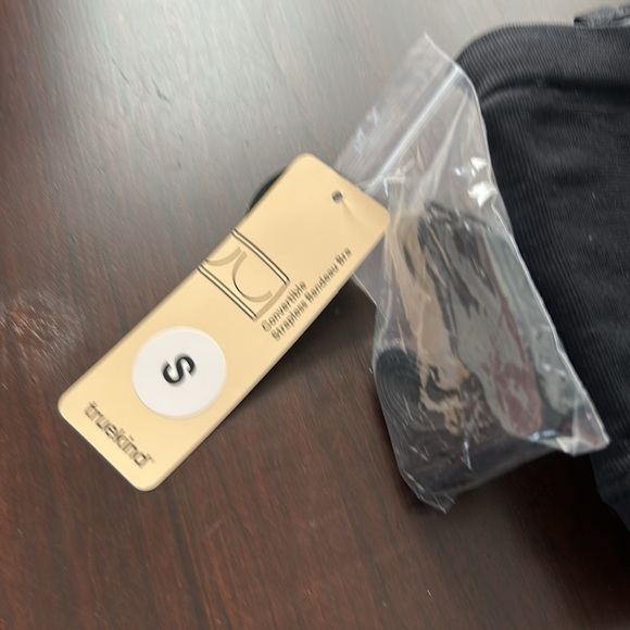 Truekind® by Shapermint Convertible Strapless Bandeau Bra Black Size S - Picture 7 of 12